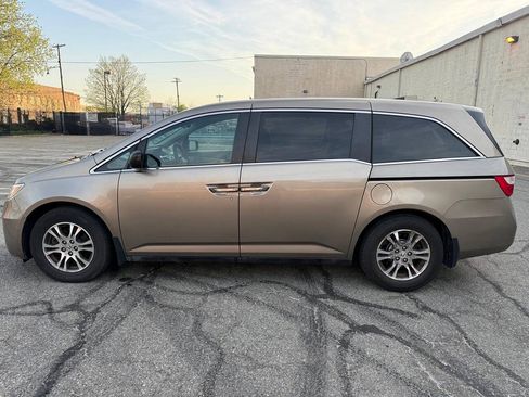 Used 2011 Honda Odyssey EX image 7