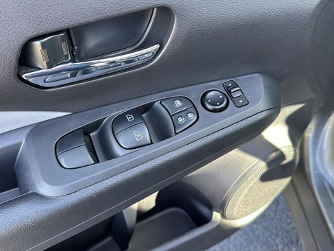 Used 2024 Nissan Kicks SR w/ SR Premium Package image 26