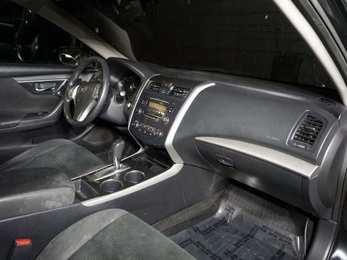 Used 2014 Nissan Altima 2.5 S FWD image 19