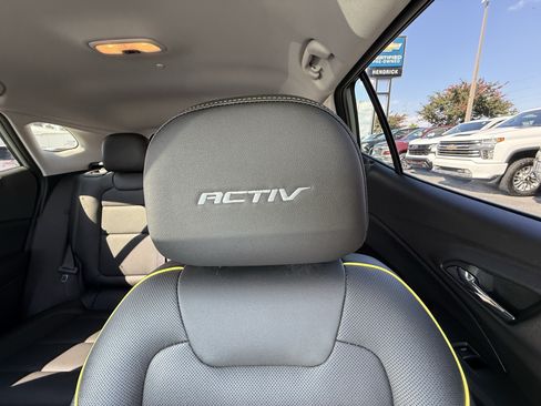 Used 2025 Chevrolet Trax ACTIV w/ Driver Confidence Package FWD image 17