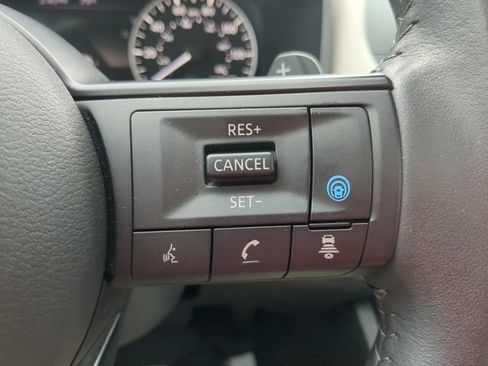 Certified 2024 Nissan Rogue SV w/ SV Premium Package FWD image 19
