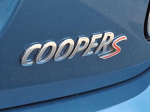 Used 2023 MINI Cooper S w/ Signature Upholstery Package image 24