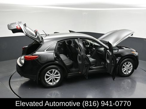 Used 2017 INFINITI QX70 AWD image 31