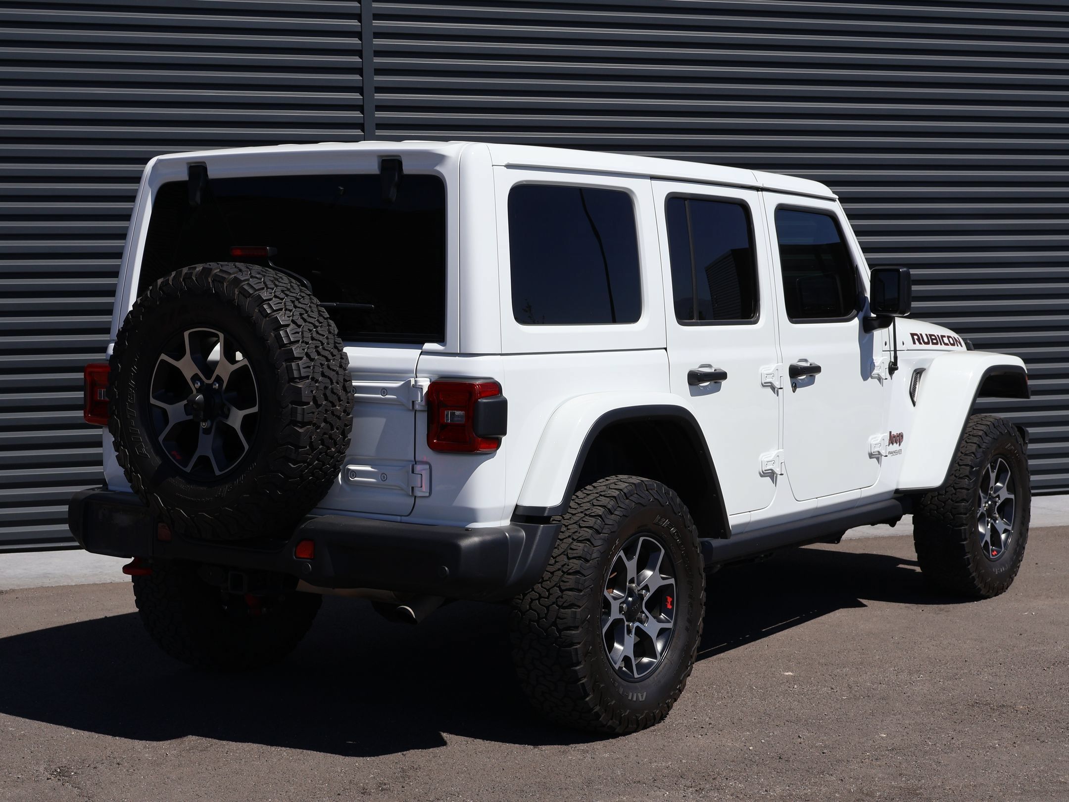 Used 2018 Jeep Wrangler Unlimited Rubicon AWD/4WD image 9