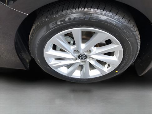 Used 2024 Toyota Camry LE FWD image 21