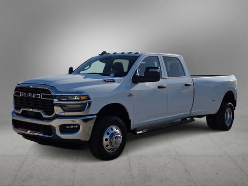 Used 2025 RAM 3500 Tradesman image 4