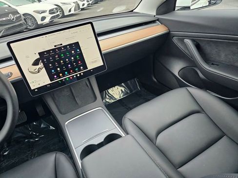 Used 2021 Tesla Model 3 Standard Range Plus image 33