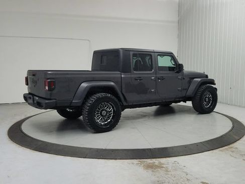 Used 2023 Jeep Gladiator Sport AWD/4WD image 8