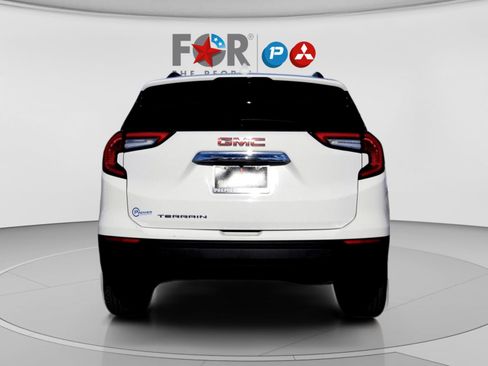 Used 2022 GMC Terrain SLE w/ Driver Convenience Package image 6