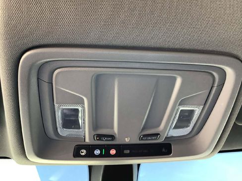 Used 2021 Chevrolet Silverado 1500 RST image 16