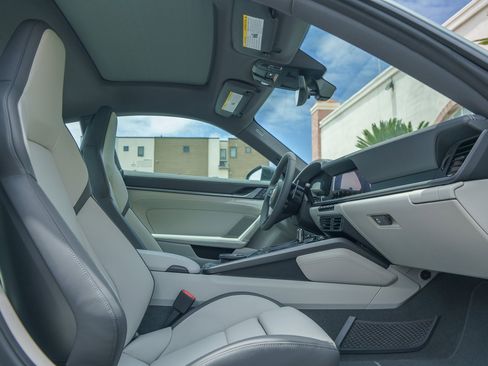 Used 2025 Porsche 911 Carrera S image 15