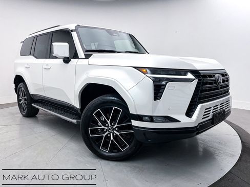 Used 2024 Lexus GX 550 w/ Accessory Package (Z1) image 1