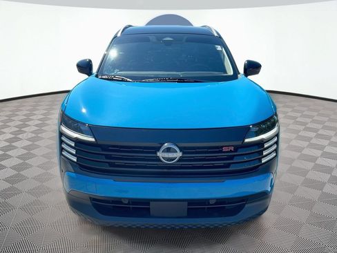 Used 2025 Nissan Kicks SR FWD image 2