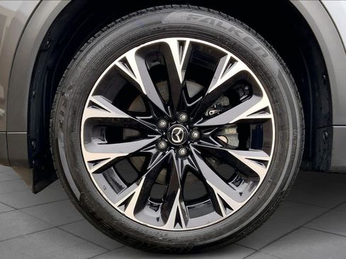 Used 2024 MAZDA CX-90 Plug-In Hybrid w/ Premium Plus image 11