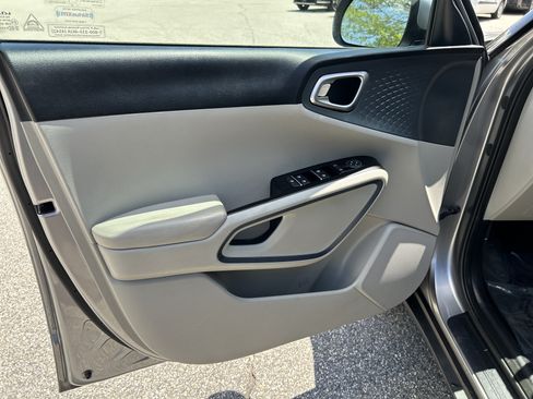 Used 2024 Kia Soul EX FWD image 15