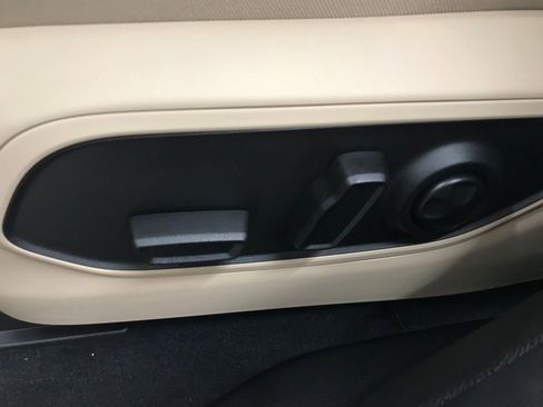 New 2025 Jeep Grand Cherokee L Limited image 13