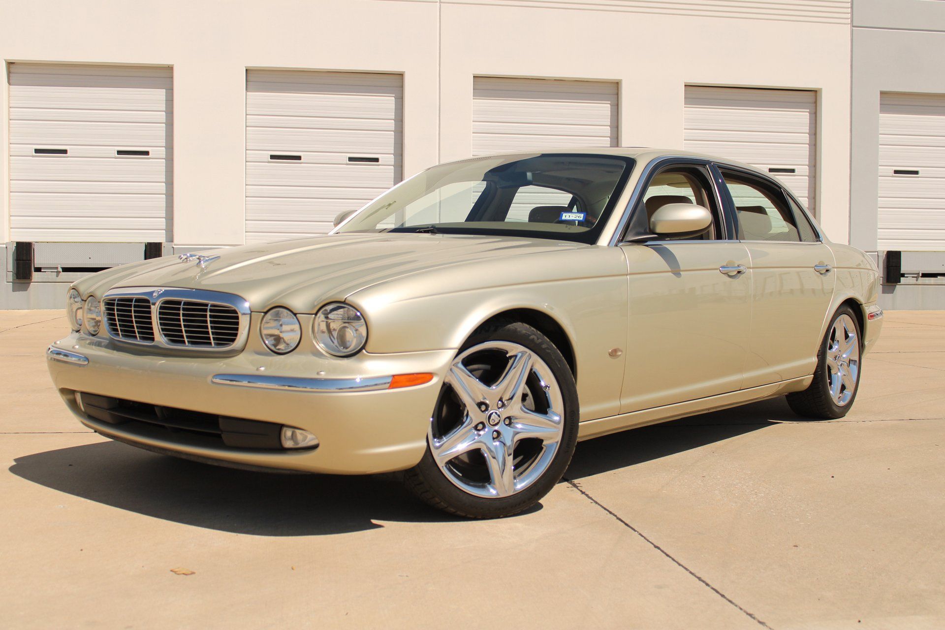Used 2006 Jaguar XJ8 RWD image 3