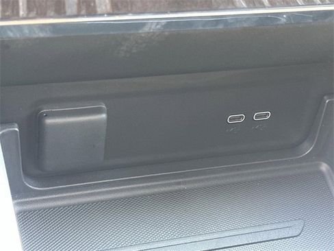 Used 2025 GMC Sierra EV Denali image 38