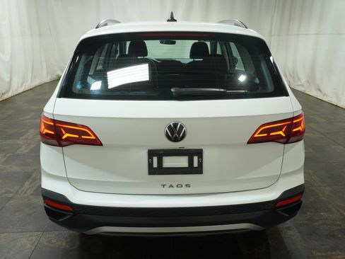 Used 2023 Volkswagen Taos S FWD image 4