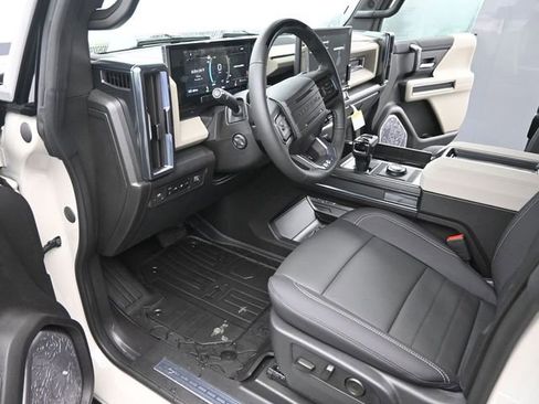 New 2026 GMC Hummer EV SUV image 9