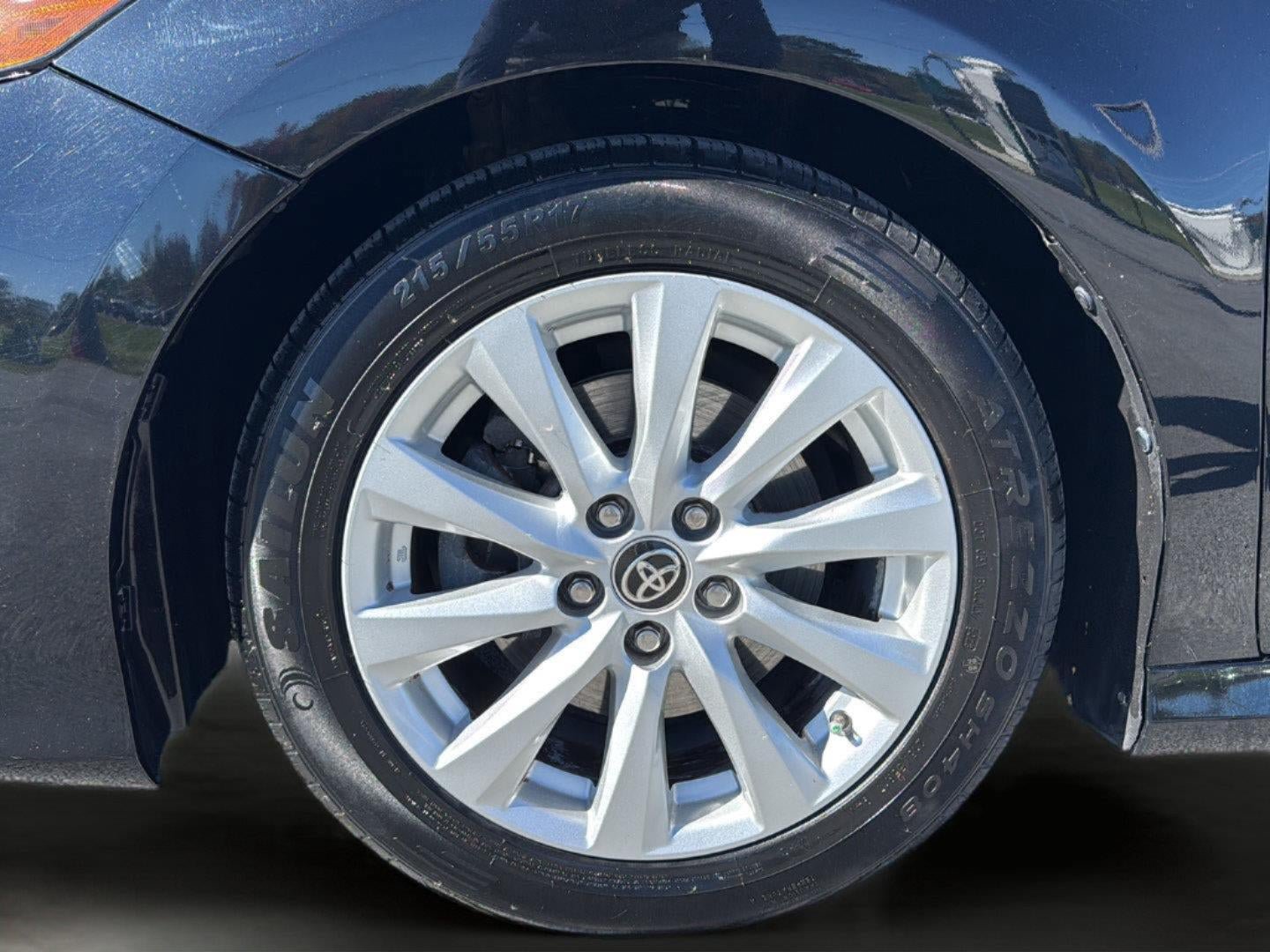 Used 2020 Toyota Camry LE FWD image 21