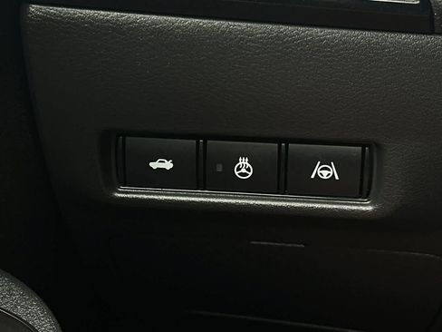 New 2026 Nissan Sentra SR FWD image 30