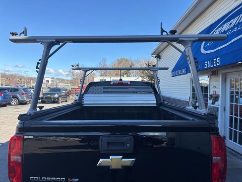 Used 2018 Chevrolet Colorado W/T w/ Custom Special Edition image 22