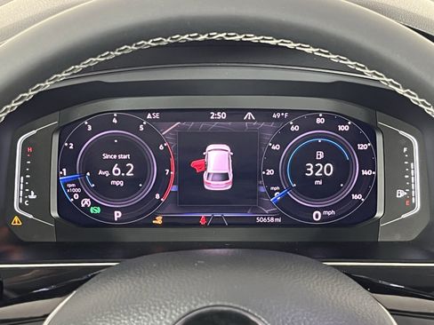 Used 2021 Volkswagen Tiguan SEL image 13