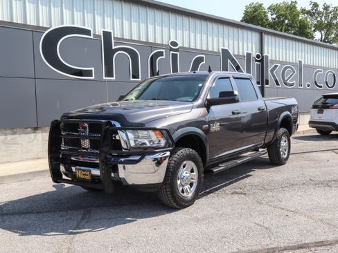 Used 2018 RAM 2500 Tradesman w/ Chrome Appearance Group AWD/4WD image 1