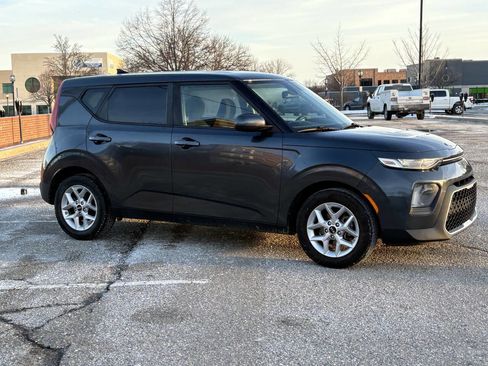 Used 2020 Kia Soul S image 7