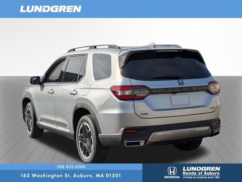 New 2026 Honda Pilot Touring image 25