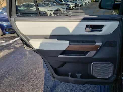 Used 2024 Toyota Sequoia Capstone image 12