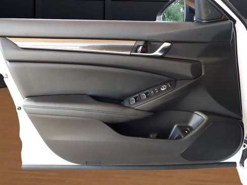 Used 2021 Honda Accord Sport image 9