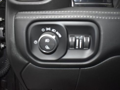 Used 2023 RAM 2500 Limited image 14