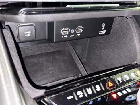 Used 2022 Jeep Wagoneer Series III w/ Convenience Group I RWD image 45