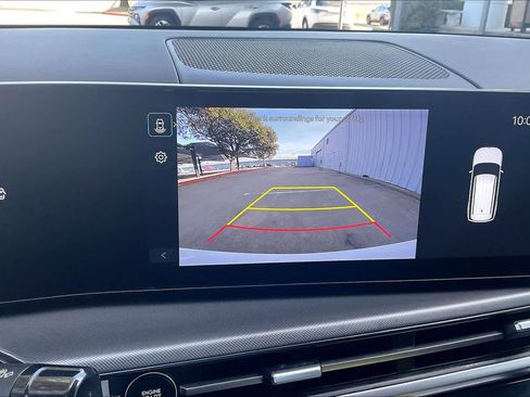 Certified 2025 Hyundai Santa Fe SEL image 25