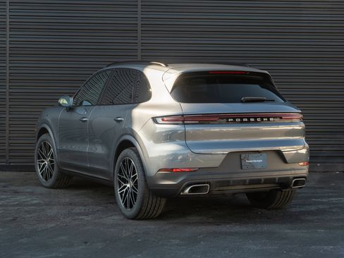 New 2026 Porsche Cayenne image 3