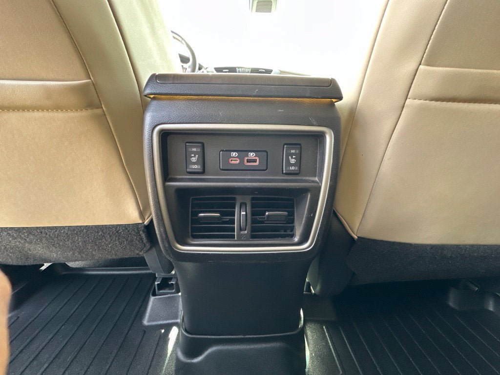 Used 2021 Nissan Murano Platinum w/ Cargo Package FWD image 19