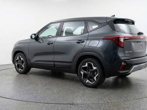 Used 2025 Kia Seltos S FWD image 5