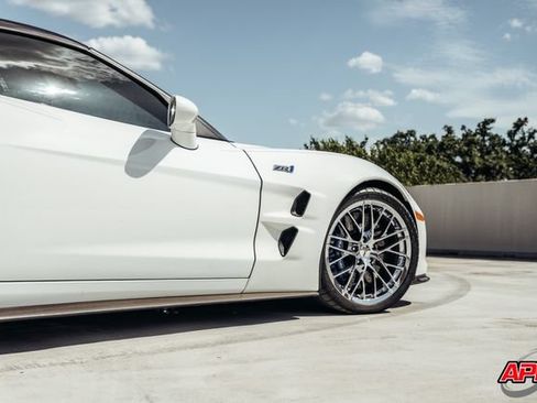 Used 2011 Chevrolet Corvette ZR1 w/ Preferred Equipment Group RWD image 32