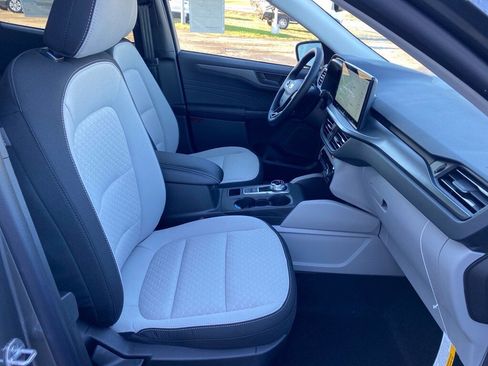 New 2025 Ford Escape Active w/ Tech Pack #1 image 16