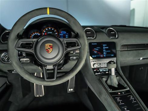 Certified 2024 Porsche 718 Cayman GT4 RS RWD image 20