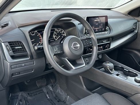 Certified 2023 Nissan Rogue SV image 29