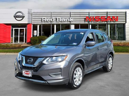 Used 2019 Nissan Rogue S AWD/4WD image 4
