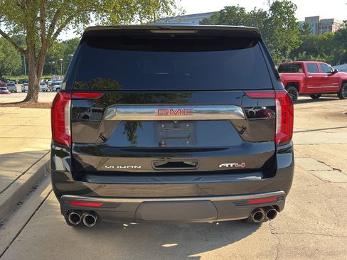 Used 2022 GMC Yukon AT4 AWD/4WD image 7