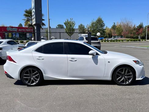Used 2016 Lexus IS 200t w/ F Sport Package RWD image 17