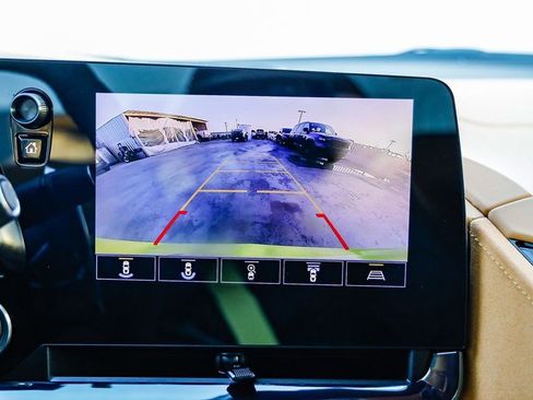 Used 2023 Chevrolet Corvette Stingray w/ Z51 Performance Package image 25