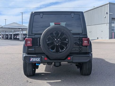 Used 2023 Jeep Wrangler Sahara w/ Cold Weather Group image 7