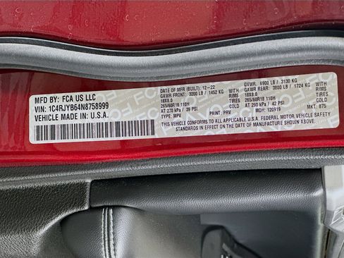 Used 2022 Jeep Grand Cherokee Limited 4xe image 12