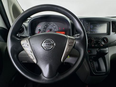 Used 2021 Nissan NV200 S w/ Back Door Glass Package image 11